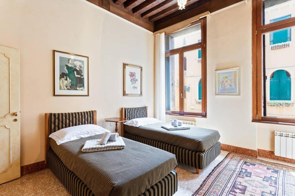 Doge Palace Luxury Apartment - Cannaregio Венеция Экстерьер фото