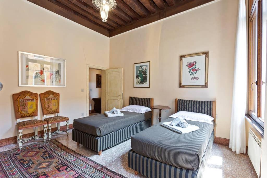 Doge Palace Luxury Apartment - Cannaregio Венеция Экстерьер фото